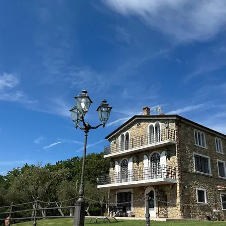 Fortezza Bed & Breakfast Sarzana