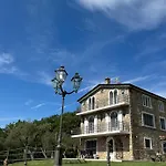 Fortezza فندق مبيت وإفطار سارزانا